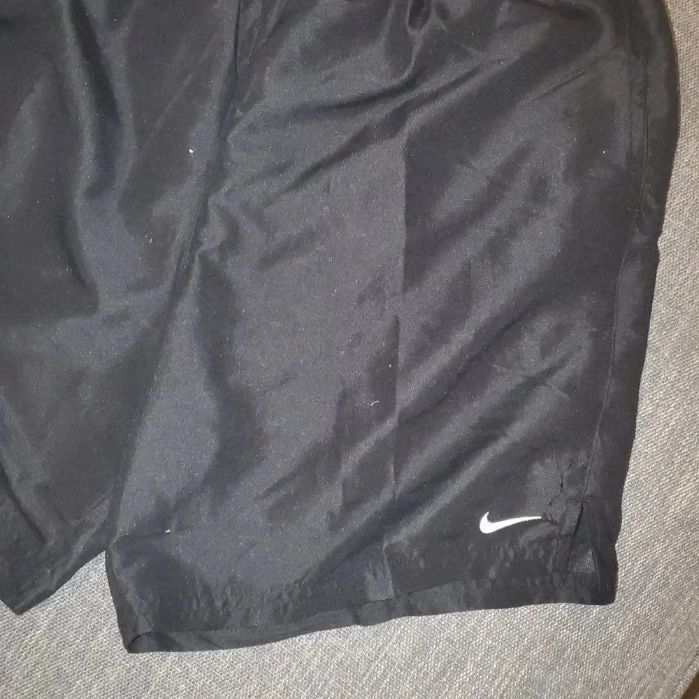 Nike Men's Black Solid Lap 7 inch Volley Short Swim Trunk Size Medium
